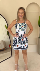 Macaquinho Floral Brand